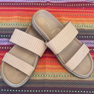 🎉 JOIE NIMBLE COMFORT SLIDES‼️